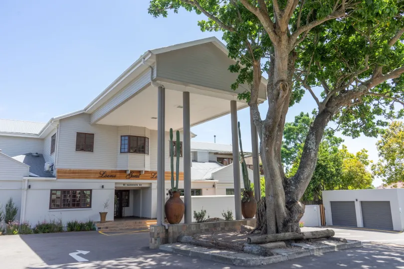 Loerie Guest Lodge