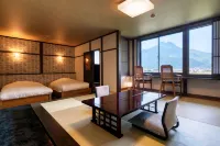 Yufuin Onsen Toshoan - bar