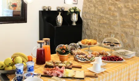 Arco di Vino - Tourist Location