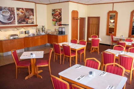 Taste Smart Hotel Lampertheim Отели в г. Бергштрасе