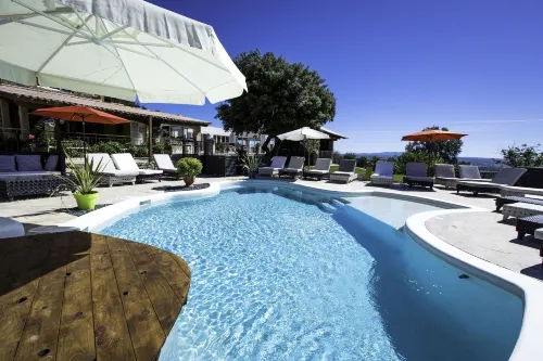 Domaine du Serre d'Avène Hotels in Sauve