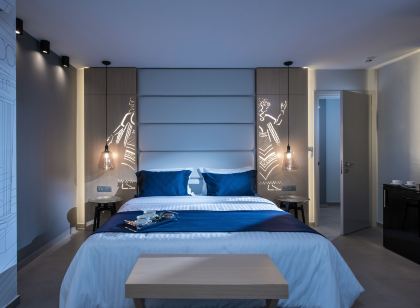 Lavris City Suites