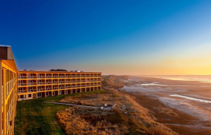 Driftwood Shores Resort