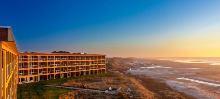Driftwood Shores Resort Hotels in Lane County