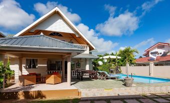 Villa Aya