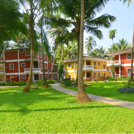 Bambolim Beach Resort Отели рядом с достопримечательностью «Университет Гоа»