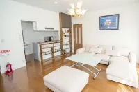 Zushi Beach House Hotels in Zushi