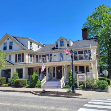 The Kennebunk Inn