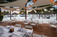 InterContinental Hotels PRESIDENTE CANCUN RESORT by IHG - 朝食