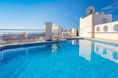 دوكيسا بلايا أبارت هوتل Hotels near Palacio de Congresos de Ibiza