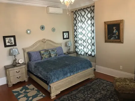 WG Creole House 1850 Отели рядом с достопримечательностью «Лонг Вью Хаус энд Гарденс»