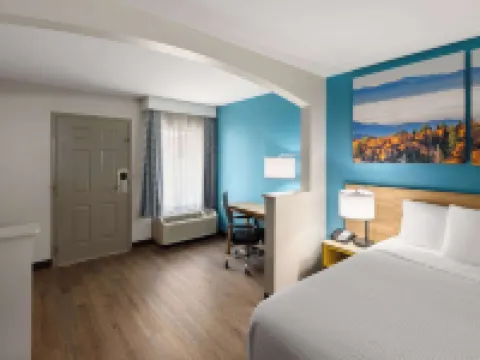 Days Inn by Wyndham Clarksville North Hotels in Clarksville