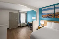 Days Inn by Wyndham Clarksville North