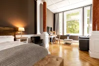 Hotel Alsterblick Hotels near Alster Lakes