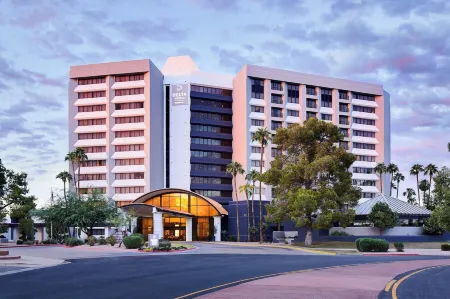 Delta Hotels Phoenix Mesa Отели в г. Меса