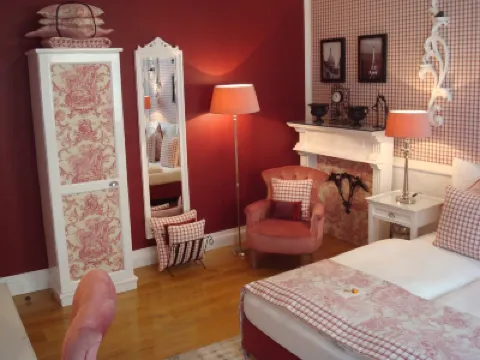 Boutique Hotel Sir & Lady Astor - the Charming City Hotels キャピトルシアター周辺のホテル
