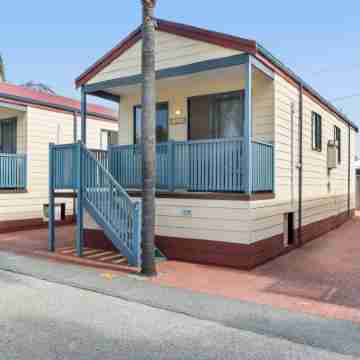 Central Caravan Park Hotel Exterior