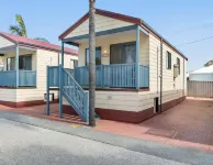 Central Caravan Park Hotels in Redcliffe