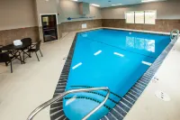 Heartland Inn Coralville - Pools