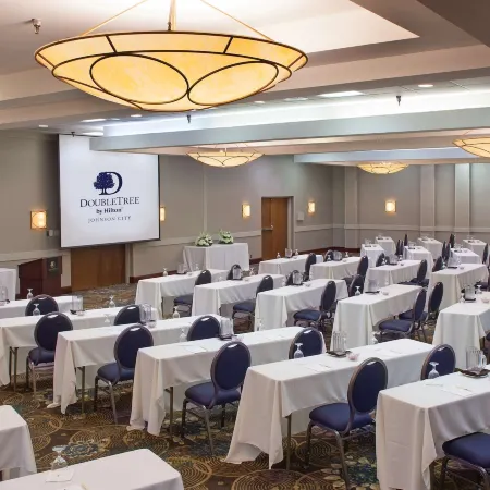 DoubleTree by Hilton Hotel Johnson City