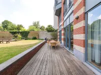 Diamant Suites Brussels EU Hotels near Metro Thieffry