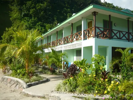 Faofao Beach Fales Отели в г. Ютулаела