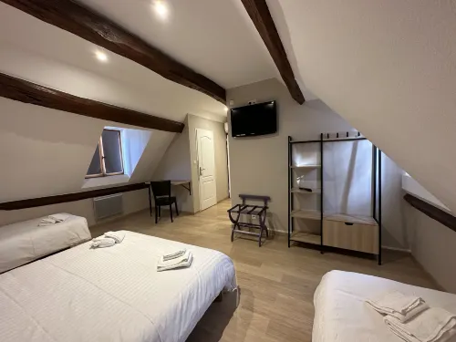Les Marronniers d'Arc Hotels in Bèze