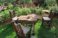 Auberge Chez Momo II Hotels near Imi'Ntsart