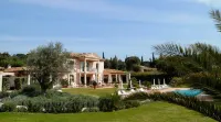 Hôtel Villa les Rosiers Hotel di Grimaud