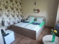 Restauracja "AS"- Noclegi Hoteles en 