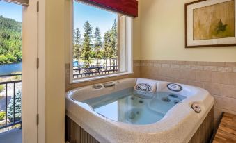 Best Western Lodge at Rivers Edge