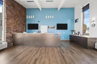 Bend Inn & Suites