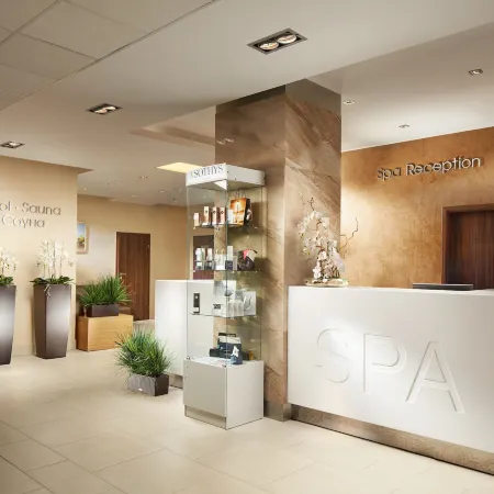 Victoria Hotel and Spa