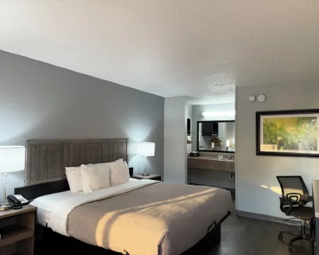 Quality Inn Crestview I-10 Eglin AFB Area Hotels in Crestview