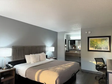 Quality Inn Отели в г. Крествью