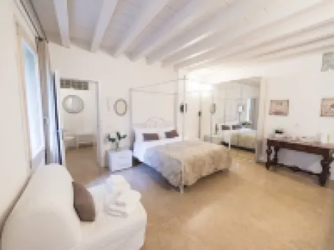 Academia Residence Hotele w: Bergamo