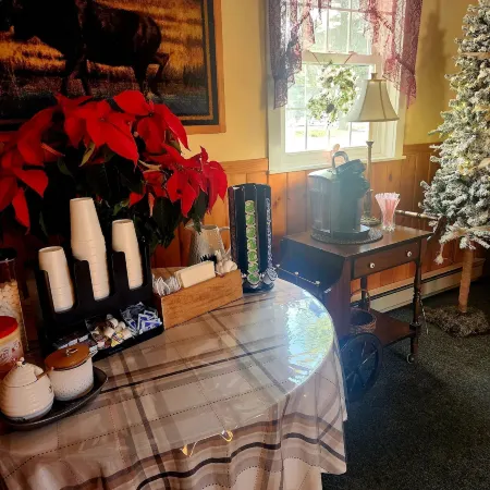 Covered Bridge Riverview Lodge