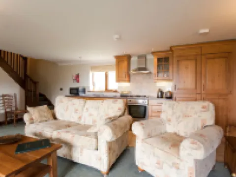 Green Acres Cottages Hotels in Par