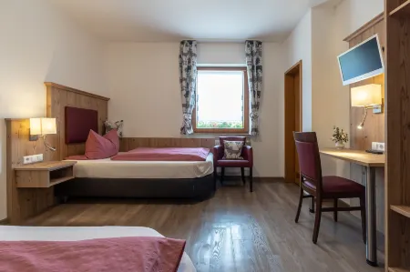 Gasthof Zur frohen Einkehr Отели в г. Креглинген