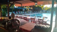 Anna Studios - Swimmingpools