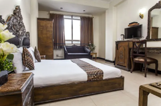 Hotel Sunstar Residency Hotels near Karol bagh