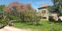 B&B des Histoires d'Anges - Côté Jardin - Accueil Vélo Hotels in Lugny