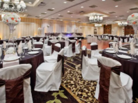 Ramada by Wyndham Cleveland Independence Hotels in Independence