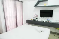 Comfortable Studio Room Poris 88 Apartment Near Bale Kota Mall Hotels in Batuceper
