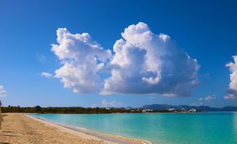 Rendezvous Bay Hotel