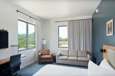 Bridge Creek Inn Hotels in Dillard