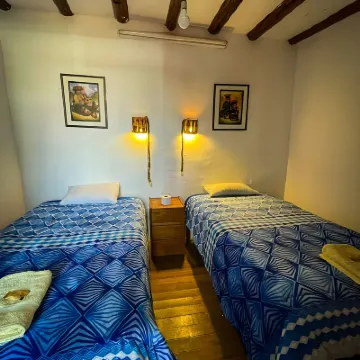 Hotel Casa Suecia - Hostel Hoteles cerca de Mercado "San Blas"