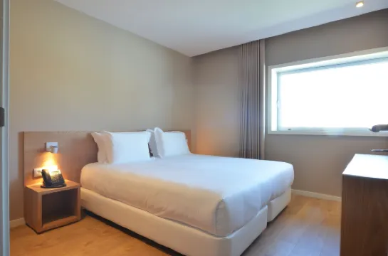 Spot Family Apartments