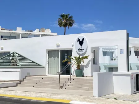 Las Terrazas del Puerto Отели в г. Тиас