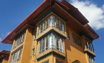 Ludrong Hotel